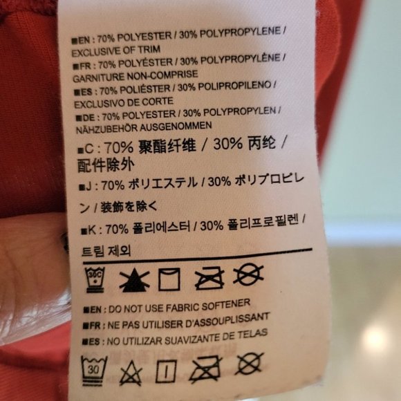 Arc'teryx performance athletic short sleeve tee-shirt in red, size large. - Picture 7 of 9